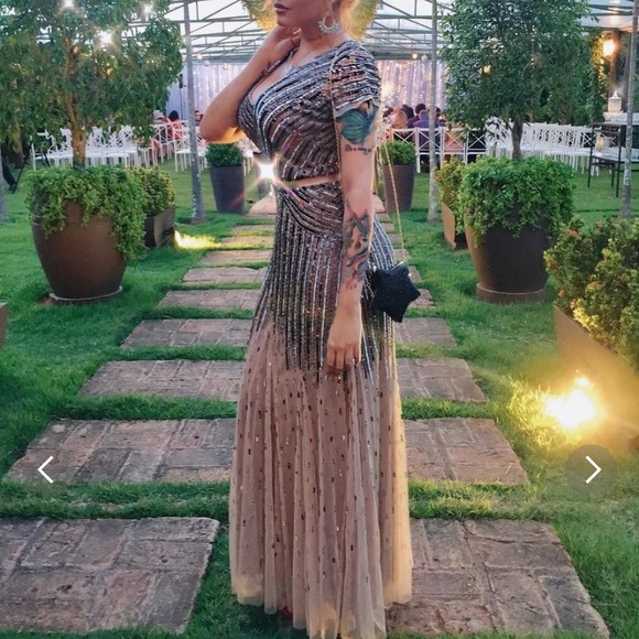 Adrianna-Papell beaded short sleeves V-Neck long evening Gown - Picture 3 of 16